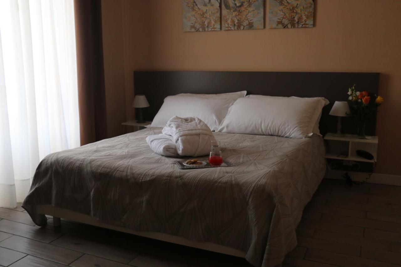Hotel Regina Margherita Бордигера Экстерьер фото